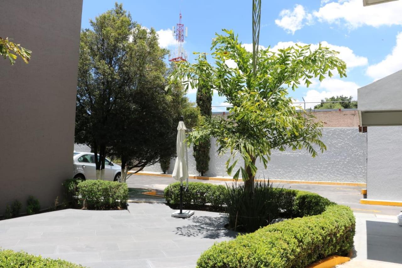 Cypres Hotel & Suites Zapopan Eksteriør billede